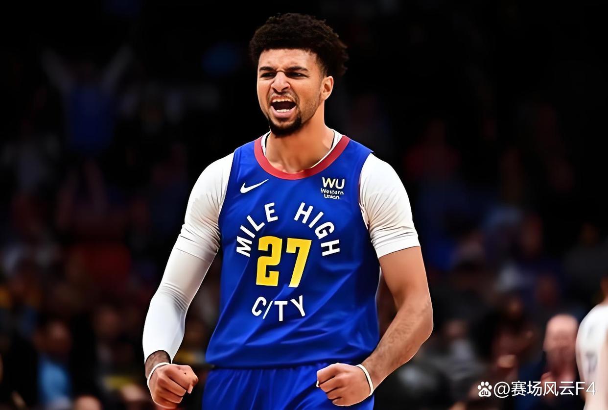 包含密尔沃基雄鹿训练开放日，赛前复出首秀引欢呼，中超在即，年轻球员得到机会的词条