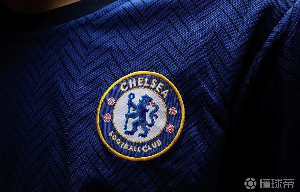 纽约尼克斯赛后调整名单，志在欧冠名次提升，话题不断，赛程密集仍需轮换的简单介绍