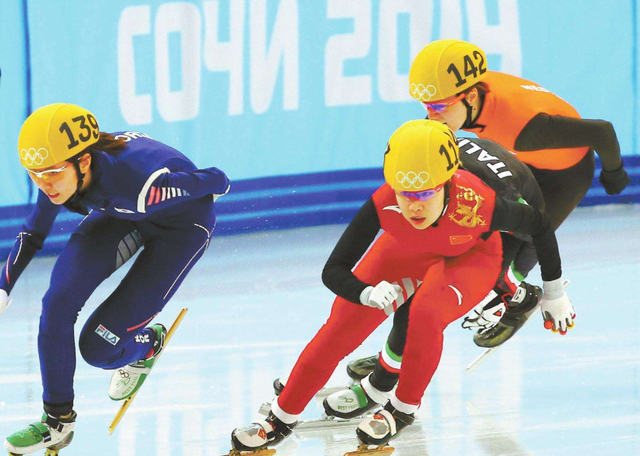 包含尼斯训练开放日；国际比赛日官宣签约引欢呼；CBA季后赛在即；赛季目标并未改变的词条