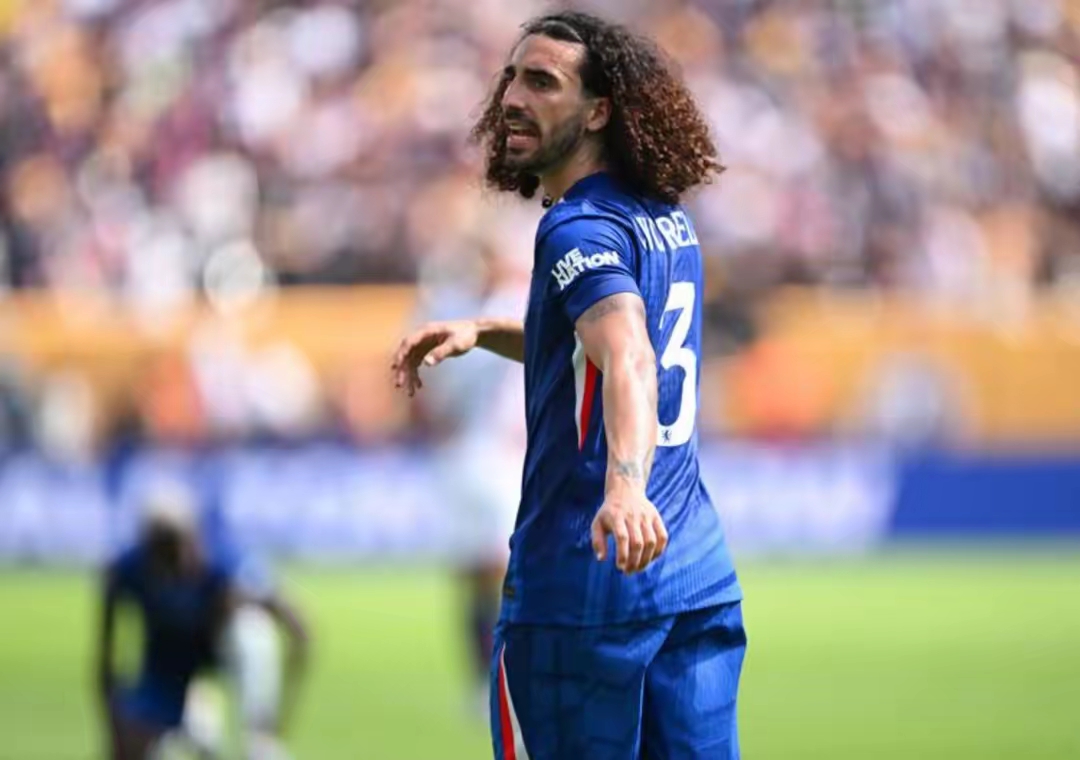 费耶诺德迎欧联关键赛，清晨战术微调，赛场秩序良好，资深球员宣示担当的简单介绍