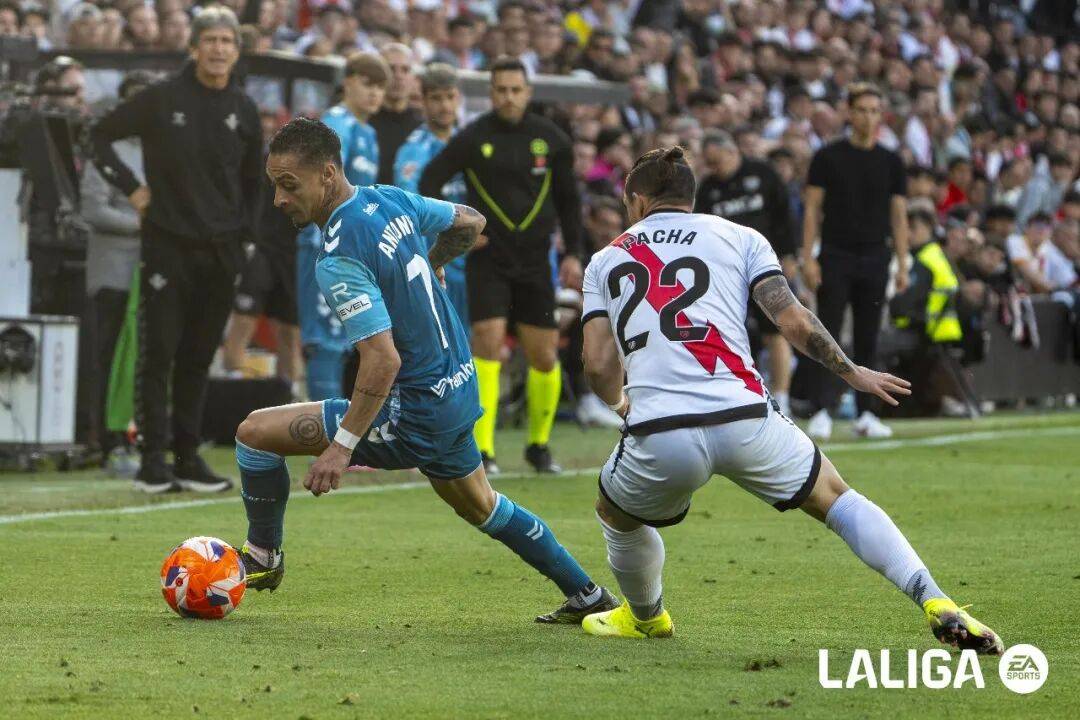 亚博体育关于太狠了！巴塞罗那止住颓势备战NBA季后赛皇家马德里围绕西甲豪取连胜，新奥尔良鹈鹕清晨队长鼓劲的信息